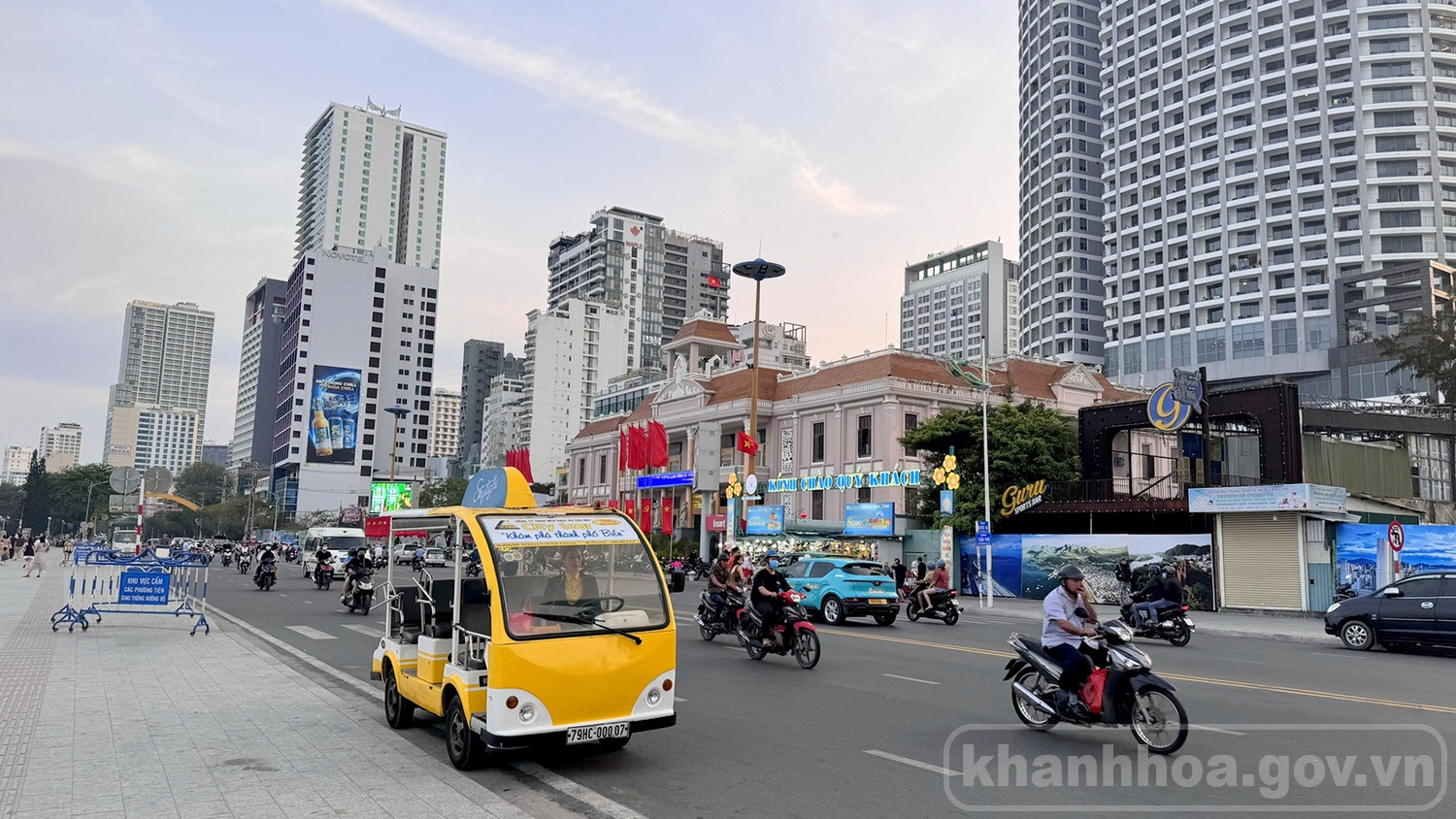 Kiểm tra, rà soát hoạt động xe 4 bánh có gắn động cơ chạy bằng năng lượng điện để chở khách du lịch